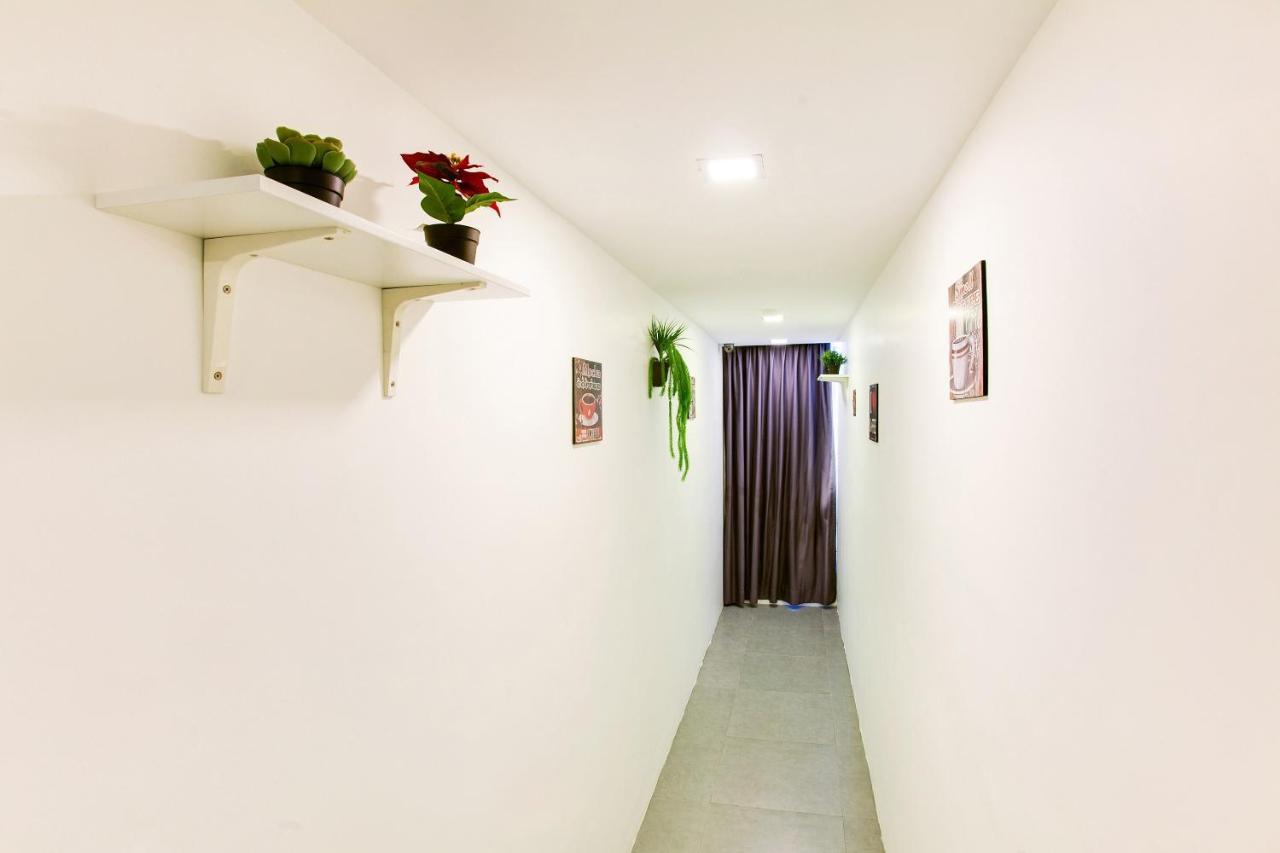 โอโย 89631 988 โฮเต็ล Hotel ยะโฮร์บาห์รู ภายนอก รูปภาพ