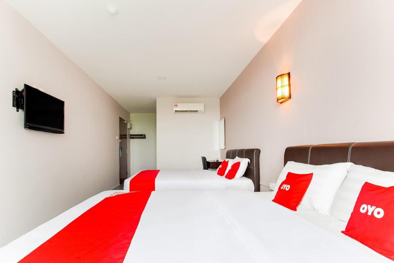 โอโย 89631 988 โฮเต็ล Hotel ยะโฮร์บาห์รู ภายนอก รูปภาพ